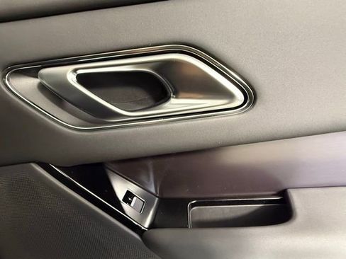 New 2026 Land Rover Range Rover Velar Dynamic SE image 28