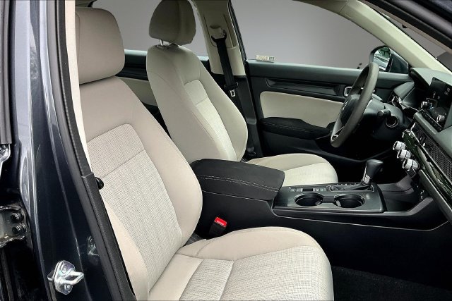 Used 2023 Honda Civic LX image 29