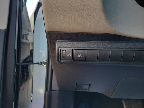 Used 2023 Toyota Corolla LE image 23