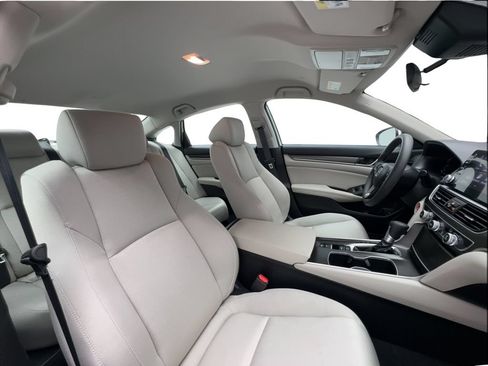 Used 2022 Honda Accord LX image 27