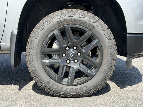Used 2023 Chevrolet Silverado 1500 LT Trail Boss w/ Protection Package AWD/4WD image 13