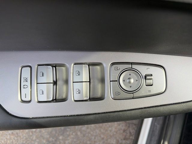 Used 2024 Hyundai Palisade SEL w/ Premium Package FWD image 18