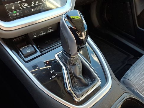 Used 2023 Subaru Outback Premium image 15