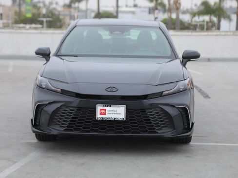 Certified 2025 Toyota Camry SE w/ Convenience Package image 4