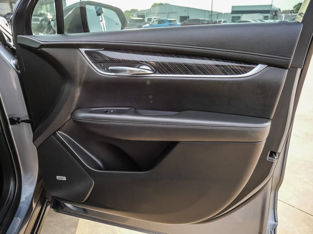 Used 2022 Cadillac XT6 Premium Luxury FWD image 24