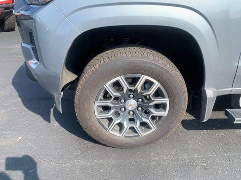Used 2024 Chevrolet Colorado LT w/ LT Convenience Package III AWD/4WD image 22