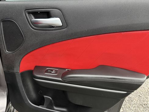 Used 2015 Dodge Charger R/T w/ Wheels & Tunes Group image 36