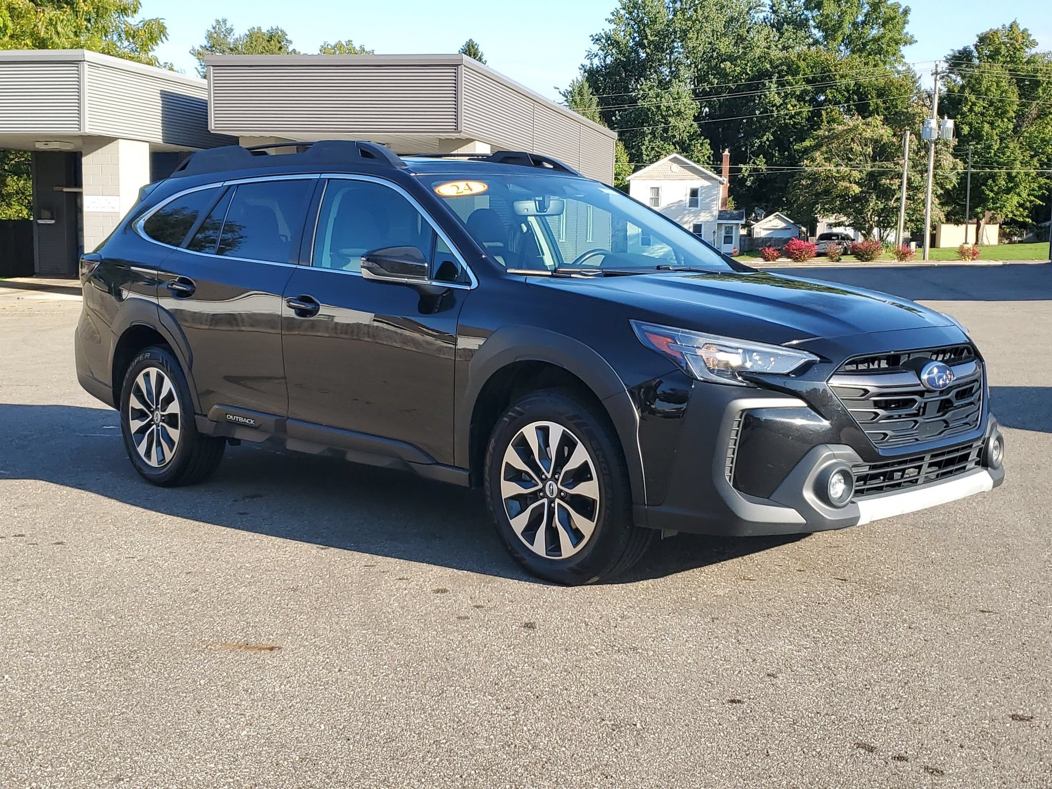 Used 2024 Subaru Outback Limited XT AWD/4WD image 3