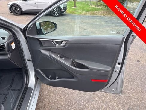 Used 2021 Hyundai Ioniq SEL image 8