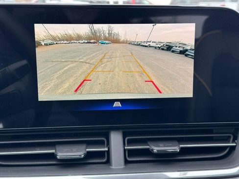 New 2026 Chevrolet Trax ACTIV w/ Sunroof Package FWD image 16