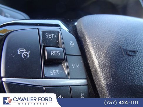 Used 2023 Ford Escape Platinum w/ Premium Technology Package FWD image 9
