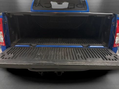 Used 2012 Nissan Frontier SV AWD/4WD image 17