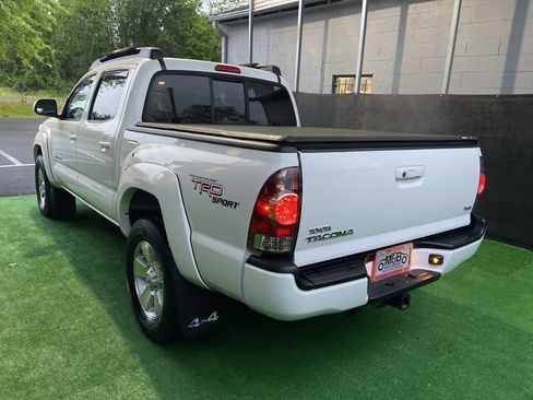 Used 2013 Toyota Tacoma 4x4 Double Cab w/ TRD Sport Pkg image 9