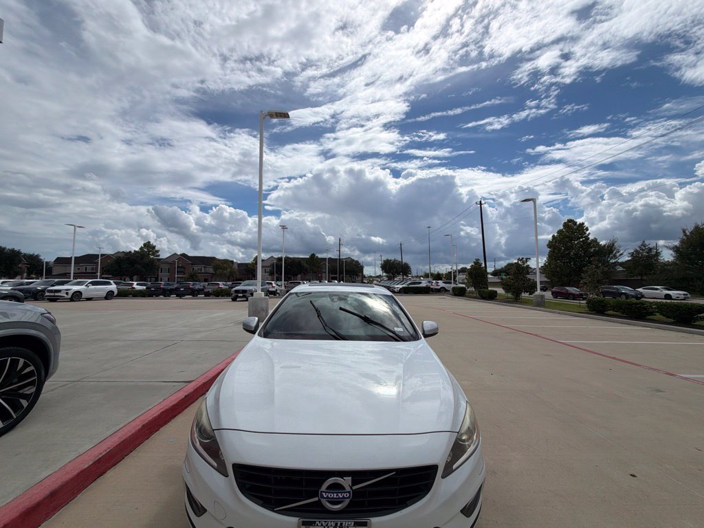 Used 2016 Volvo S60 T5 R-Design FWD image 7