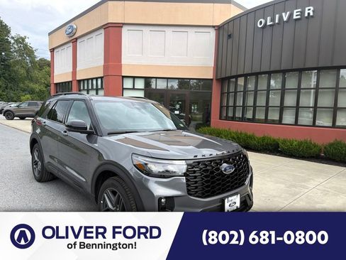New 2026 Ford Explorer ST-Line w/ ST-Line Street Pack AWD/4WD image 1