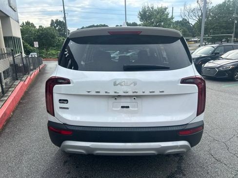 Used 2022 Kia Telluride LX AWD/4WD image 4