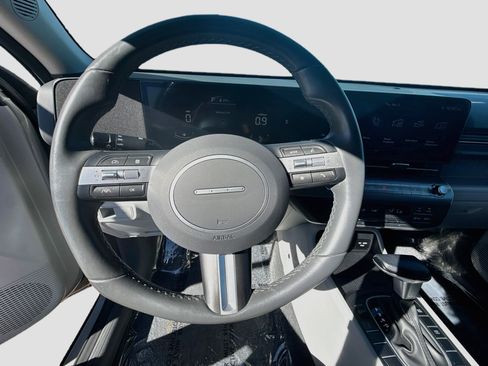 Used 2025 Hyundai Kona SEL AWD/4WD image 18