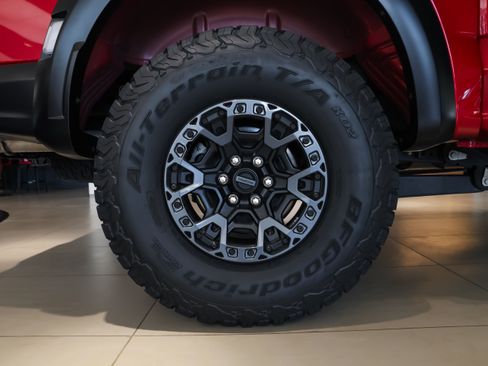Used 2025 Ford F150 Raptor w/ Equipment Group 803A Raptor R AWD/4WD image 19