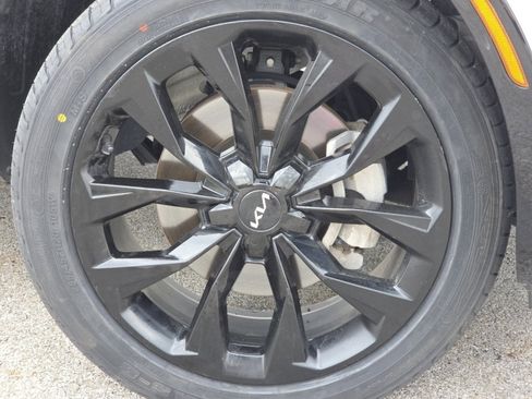 Used 2023 Kia Sorento SX AWD/4WD image 12