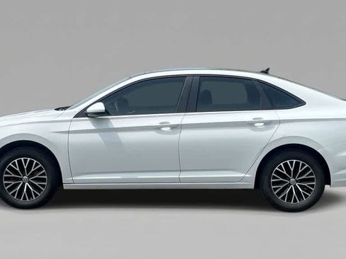 Used 2020 Volkswagen Jetta SE w/ SE Cold Weather Package FWD image 5