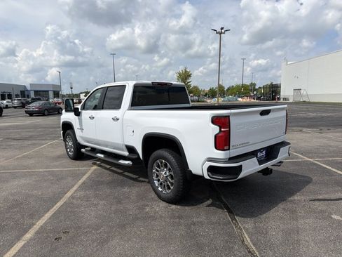 New 2026 Chevrolet Silverado 2500 LT w/ Z71 Chrome Sport Edition AWD/4WD image 7