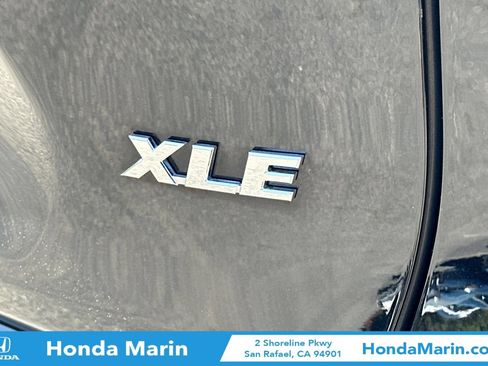 Used 2025 Toyota RAV4 XLE FWD image 34