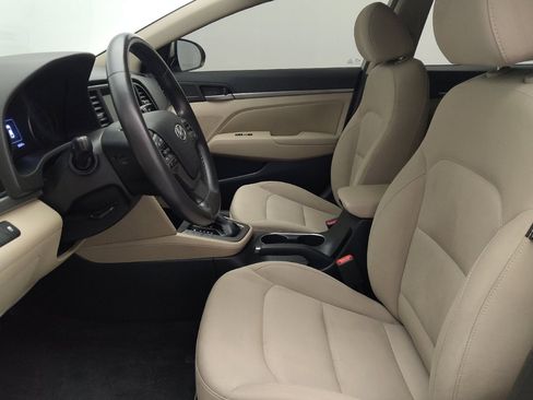Used 2018 Hyundai Elantra Value Edition FWD image 17