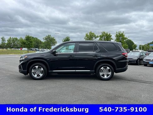 Certified 2025 Honda Pilot EX-L image 5