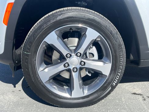 New 2026 Jeep Grand Cherokee Limited image 10