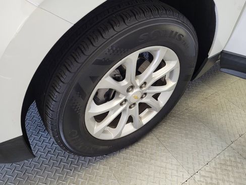 Used 2020 Chevrolet Equinox LT w/ Driver Convenience Package FWD image 31