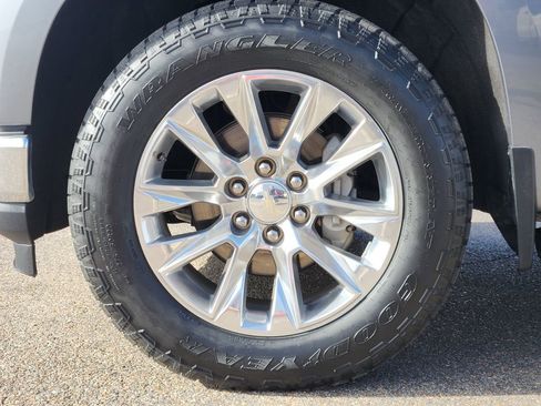 Used 2021 Chevrolet Silverado 1500 LTZ w/ LTZ Premium Package image 10