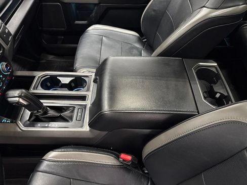 Used 2017 Ford F150 Raptor w/ Equipment Group 802A Luxury AWD/4WD image 17