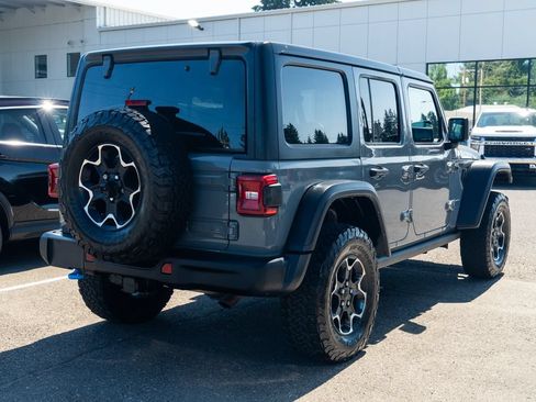 Used 2023 Jeep Wrangler Unlimited Rubicon 4xe w/ Steel Bumper Group AWD/4WD image 7