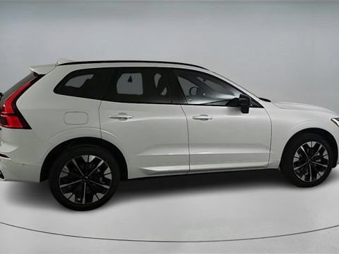 Certified 2026 Volvo XC60 B5 Plus w/ Protection Package Premier AWD/4WD image 3