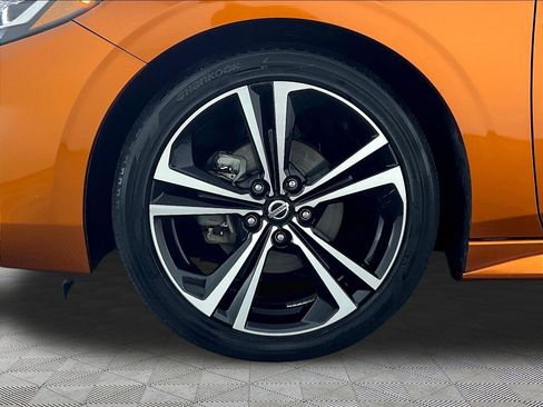Used 2023 Nissan Sentra SR w/ SR Premium Package FWD image 34
