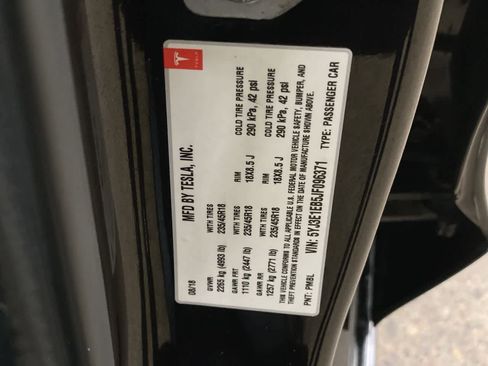 Used 2018 Tesla Model 3 Long Range image 29