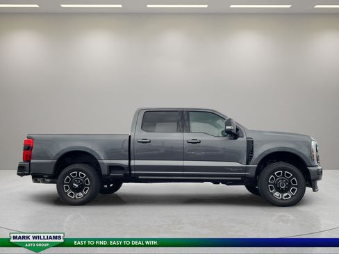 Used 2026 Ford F250 Platinum AWD/4WD image 2