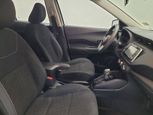 Used 2022 Nissan Kicks S FWD image 21