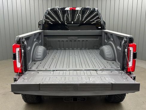 Used 2026 Ford F250 Platinum w/ FX4 Off-Road Package AWD/4WD image 18