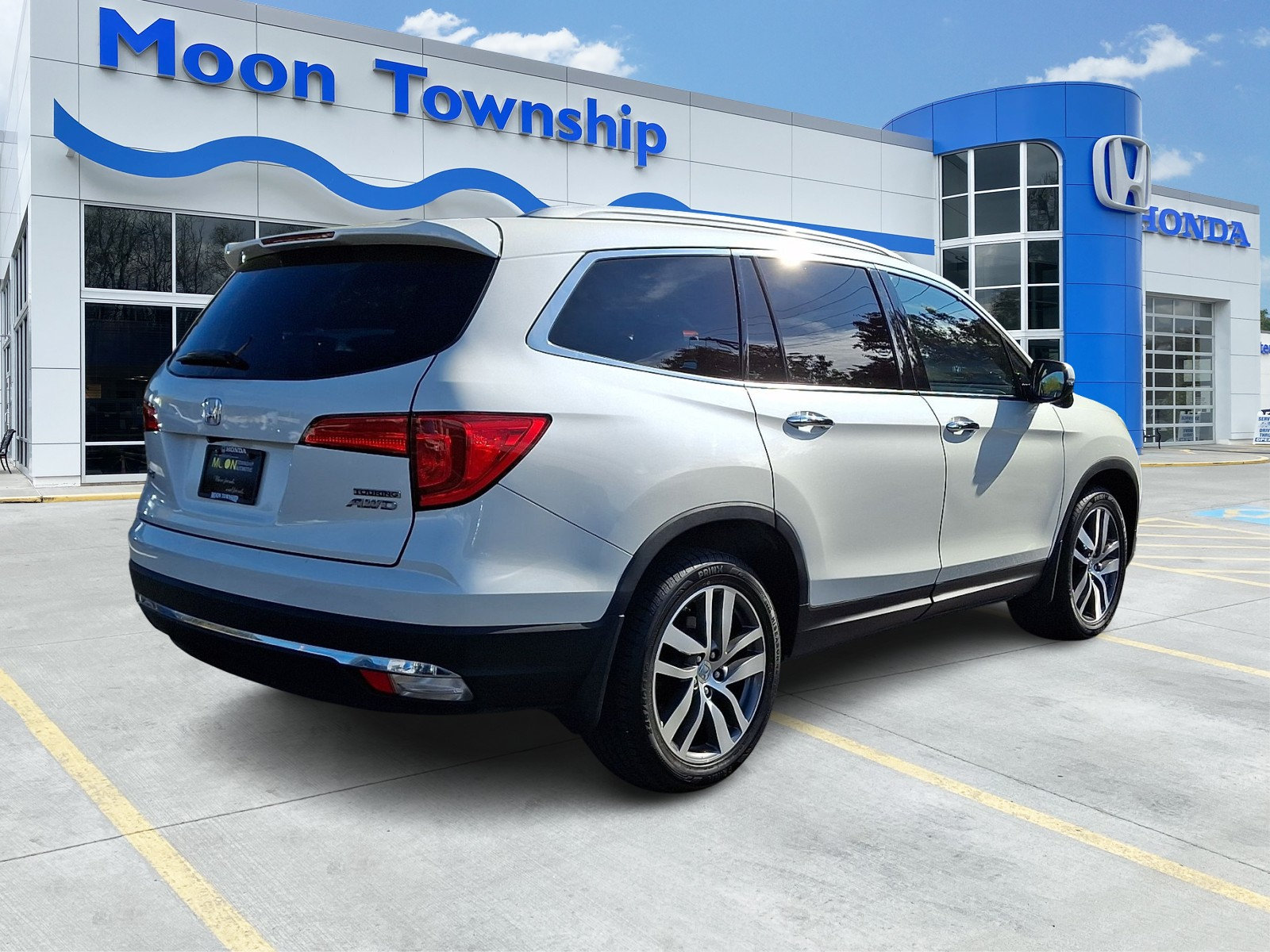 Used 2016 Honda Pilot Touring image 6