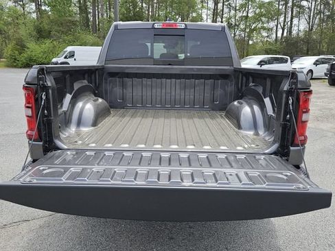 New 2026 RAM 1500 Express AWD/4WD image 13