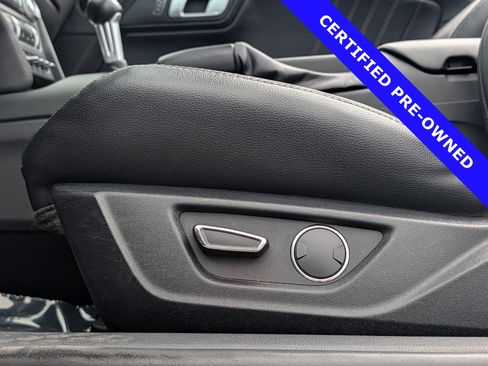 Certified 2018 Ford Mustang Premium RWD image 15