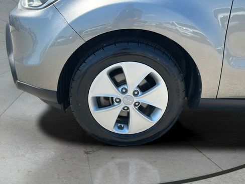 Used 2016 Kia Soul w/ Convenience Package FWD image 29