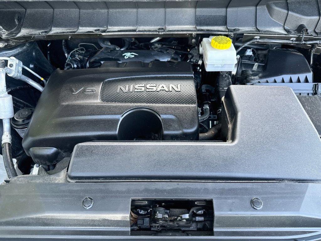 Used 2024 Nissan Pathfinder SL w/ Black Appearance Package AWD/4WD image 31