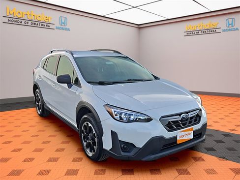Used 2022 Subaru Crosstrek 2.0i image 7