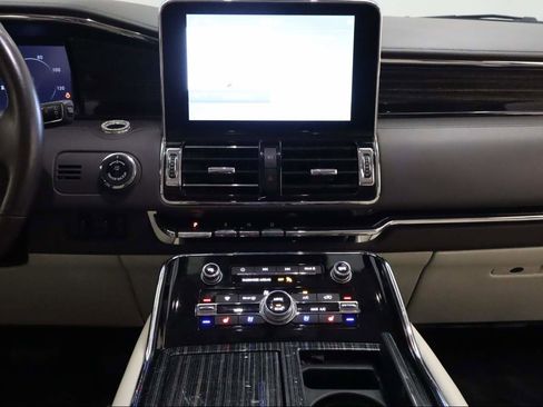 Used 2021 Lincoln Navigator Black Label image 12