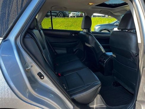 Used 2017 Subaru Outback 2.5i Limited image 10