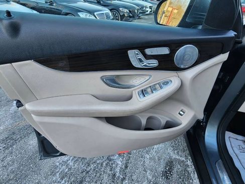 Used 2016 Mercedes-Benz GLC 300 4MATIC image 10