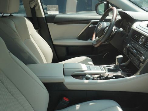 Certified 2022 Lexus RX 350 FWD w/ Premium Package image 9