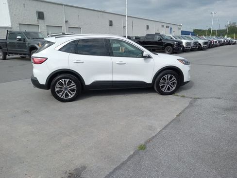 Used 2022 Ford Escape SEL w/ Technology Package AWD/4WD image 8